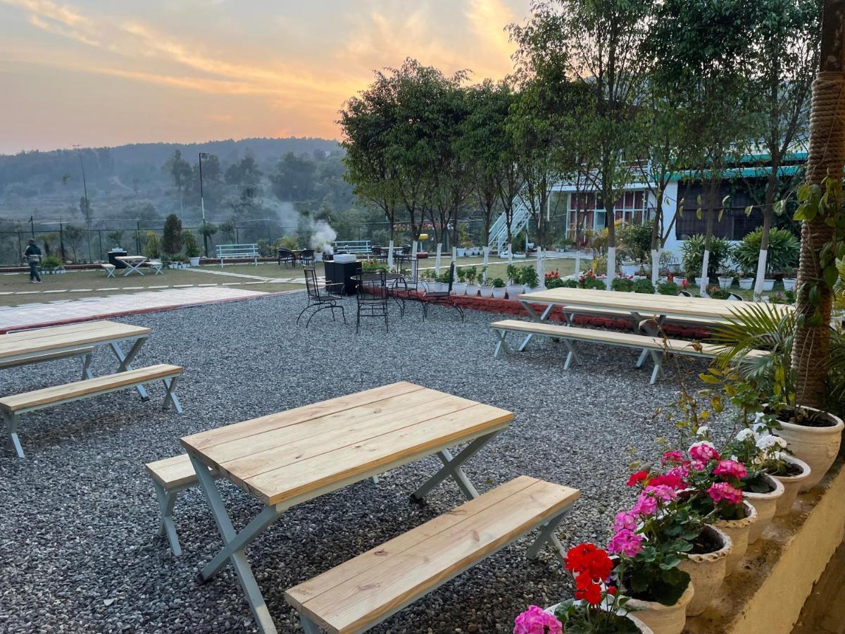 Saraiville- Luxury Riverside Cottages Dehradun Zewnętrze zdjęcie