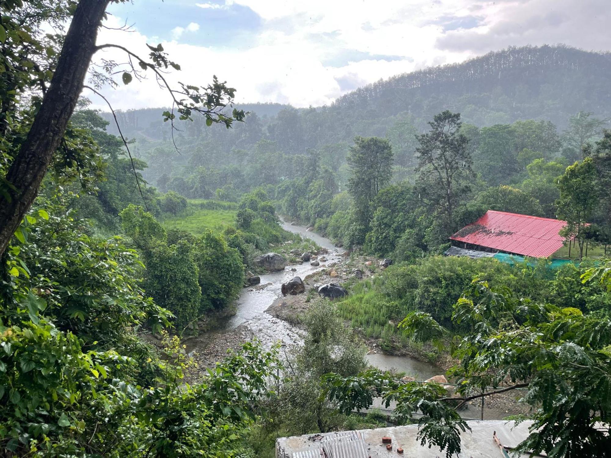 Saraiville- Luxury Riverside Cottages Dehradun Zewnętrze zdjęcie
