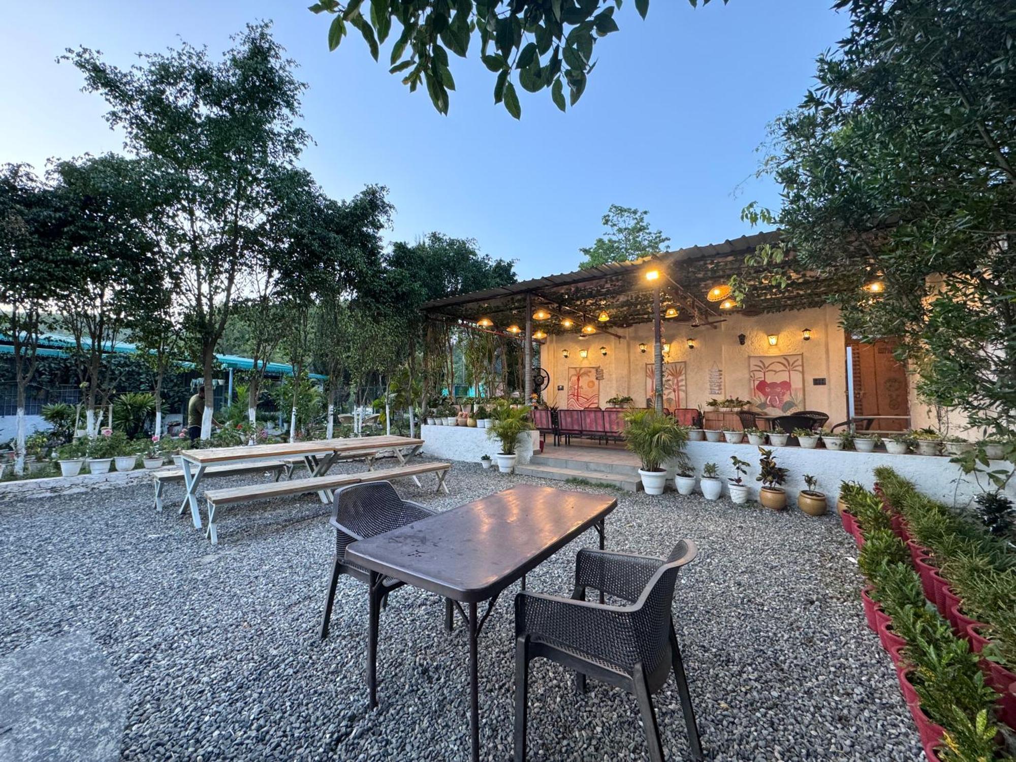 Saraiville- Luxury Riverside Cottages Dehradun Zewnętrze zdjęcie